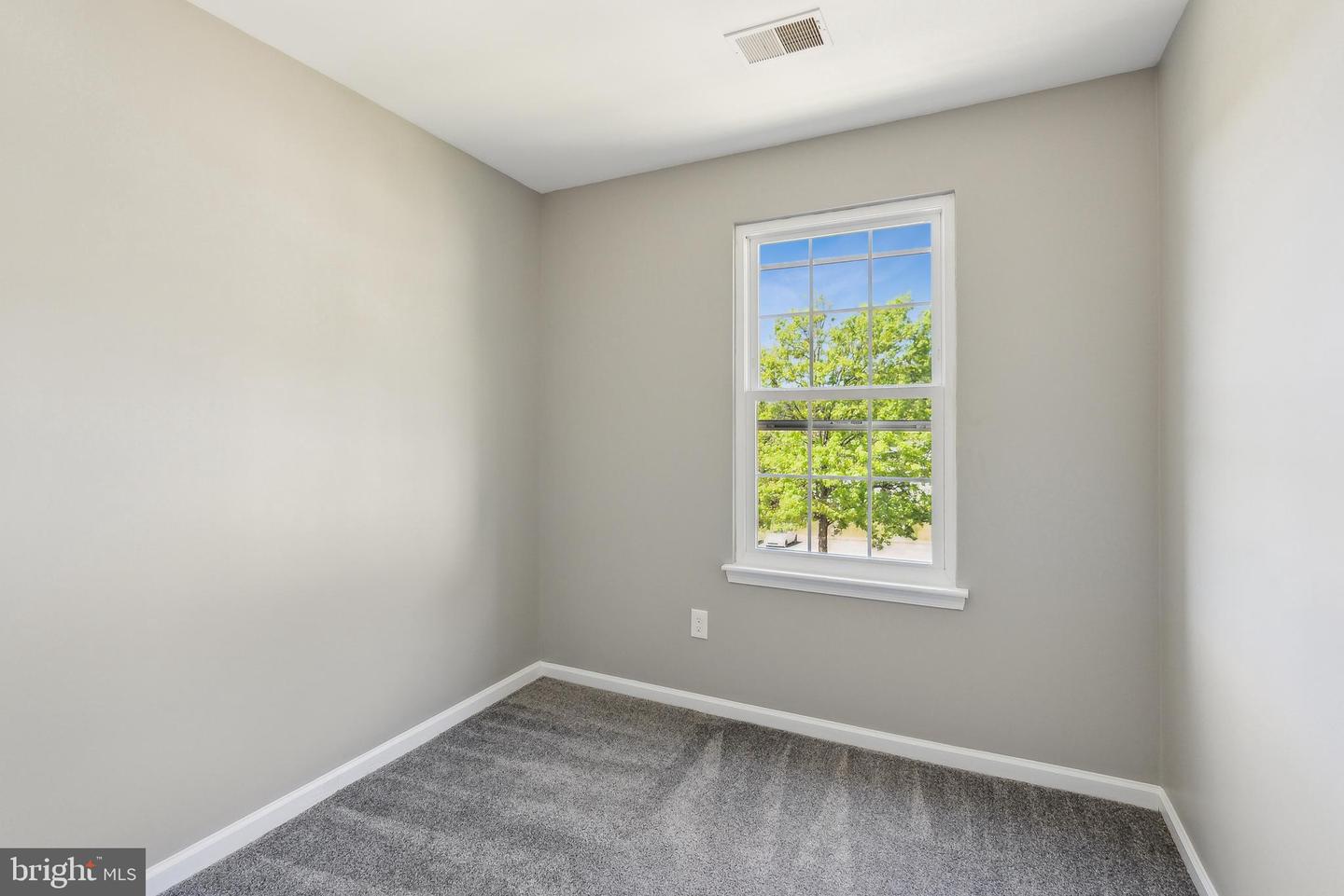 15158 WENTWOOD LN, WOODBRIDGE, Virginia 22191, 4 Bedrooms Bedrooms, ,2 BathroomsBathrooms,Residential,For sale,15158 WENTWOOD LN,VAPW2090870 MLS # VAPW2090870