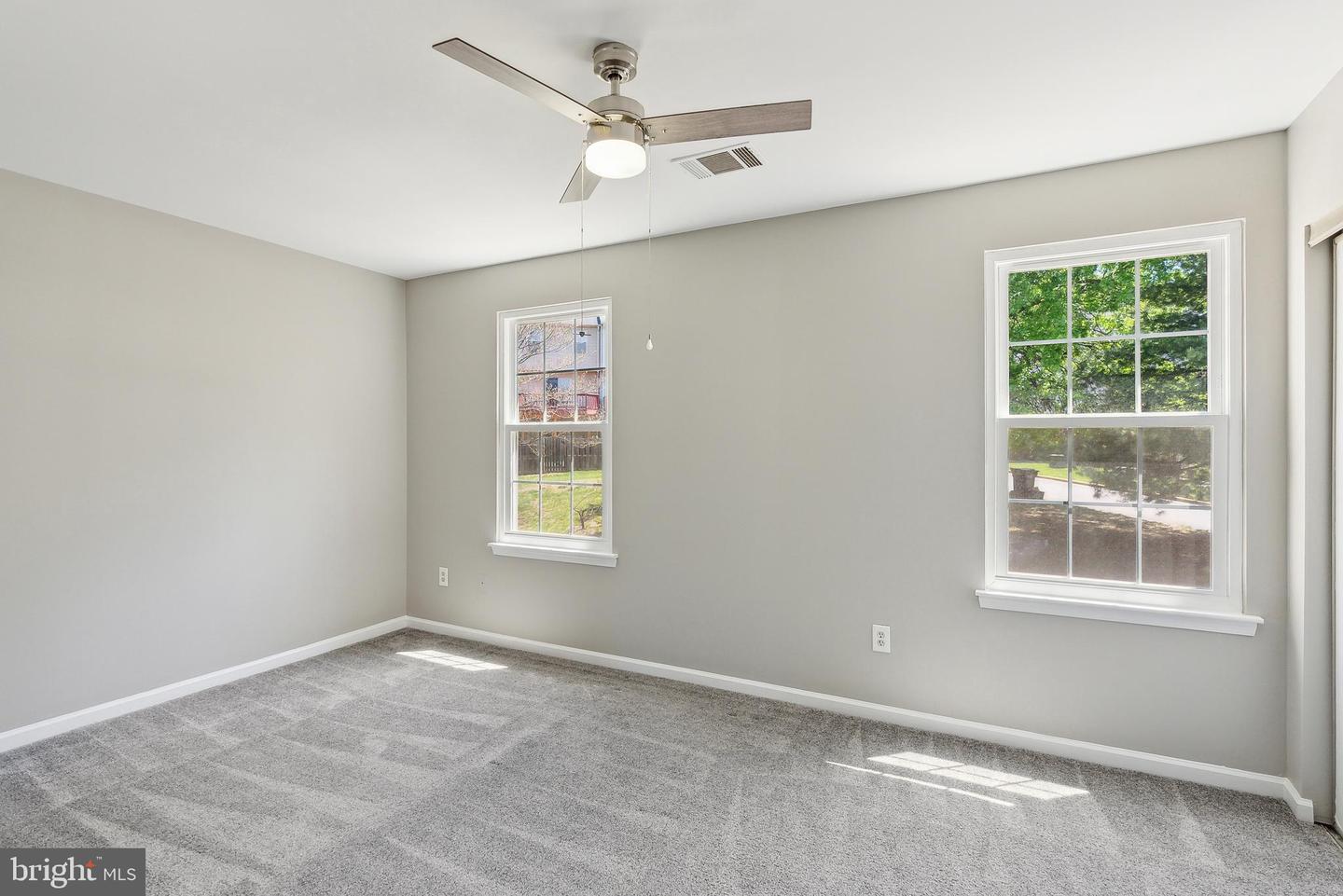 15158 WENTWOOD LN, WOODBRIDGE, Virginia 22191, 4 Bedrooms Bedrooms, ,2 BathroomsBathrooms,Residential,For sale,15158 WENTWOOD LN,VAPW2090870 MLS # VAPW2090870