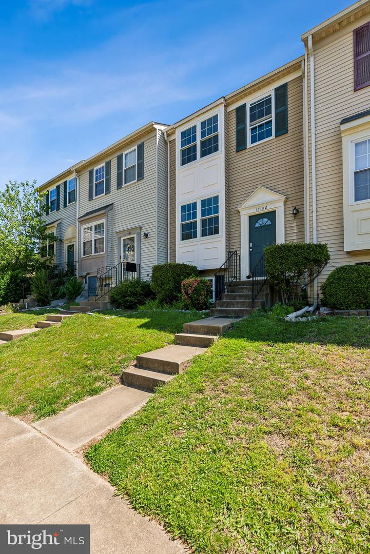 15158 WENTWOOD LN, WOODBRIDGE, Virginia 22191, 4 Bedrooms Bedrooms, ,2 BathroomsBathrooms,Residential,For sale,15158 WENTWOOD LN,VAPW2090870 MLS # VAPW2090870
