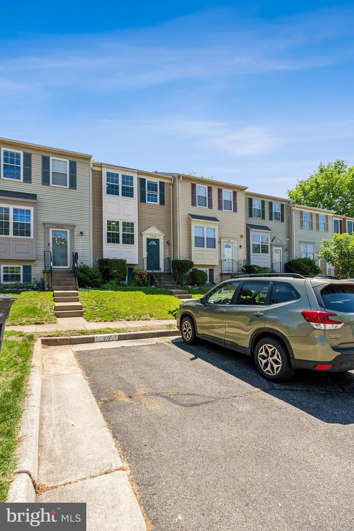 15158 WENTWOOD LN, WOODBRIDGE, Virginia 22191, 4 Bedrooms Bedrooms, ,2 BathroomsBathrooms,Residential,For sale,15158 WENTWOOD LN,VAPW2090870 MLS # VAPW2090870