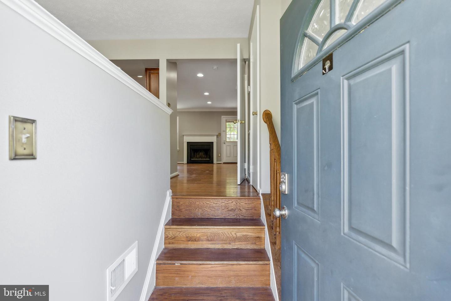 15158 WENTWOOD LN, WOODBRIDGE, Virginia 22191, 4 Bedrooms Bedrooms, ,2 BathroomsBathrooms,Residential,For sale,15158 WENTWOOD LN,VAPW2090870 MLS # VAPW2090870