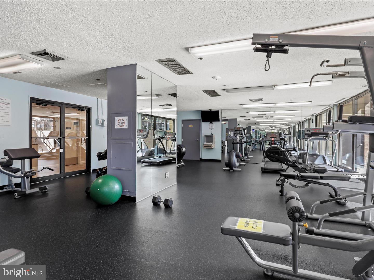 5505 SEMINARY RD #605N, FALLS CHURCH, Virginia 22041, 3 Bedrooms Bedrooms, ,2 BathroomsBathrooms,Residential,For sale,5505 SEMINARY RD #605N,VAFX2231298 MLS # VAFX2231298