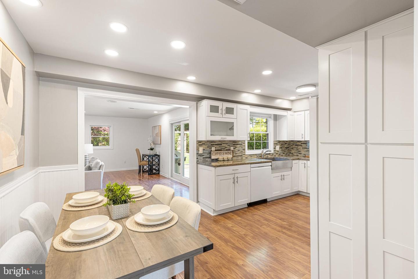 4214 PLAZA LN, FAIRFAX, Virginia 22033, 5 Bedrooms Bedrooms, ,3 BathroomsBathrooms,Residential,For sale,4214 PLAZA LN,VAFX2231400 MLS # VAFX2231400