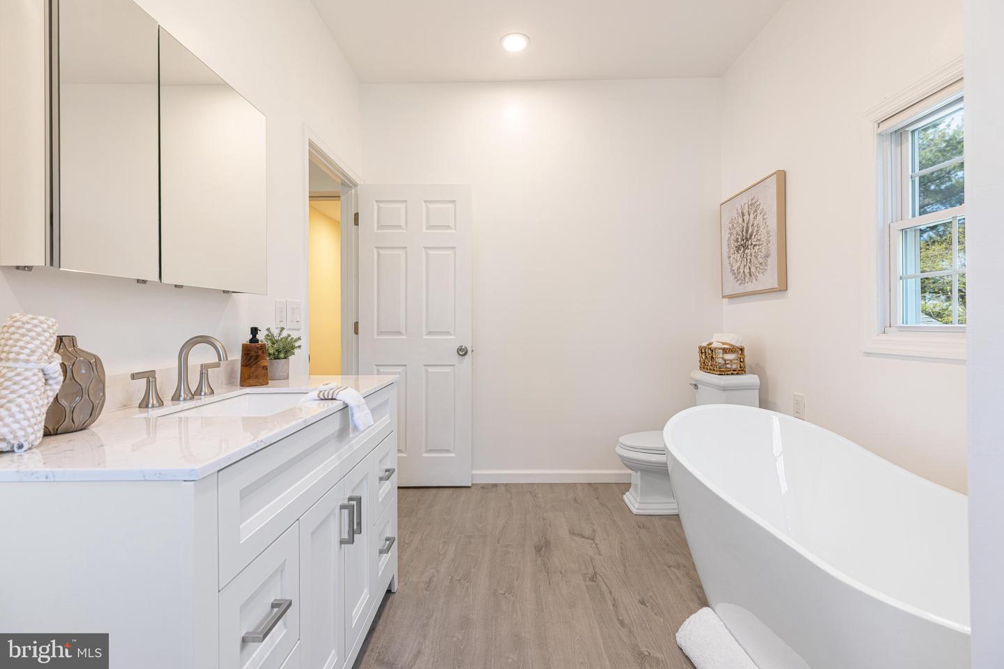 4214 PLAZA LN, FAIRFAX, Virginia 22033, 5 Bedrooms Bedrooms, ,3 BathroomsBathrooms,Residential,For sale,4214 PLAZA LN,VAFX2231400 MLS # VAFX2231400