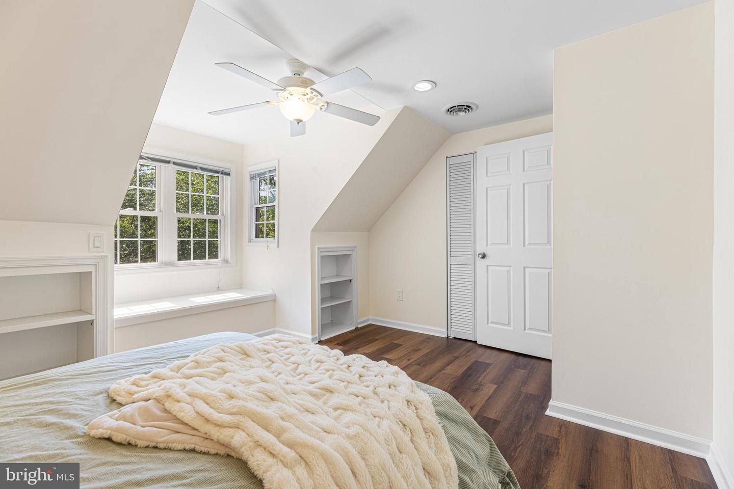 4214 PLAZA LN, FAIRFAX, Virginia 22033, 5 Bedrooms Bedrooms, ,3 BathroomsBathrooms,Residential,For sale,4214 PLAZA LN,VAFX2231400 MLS # VAFX2231400