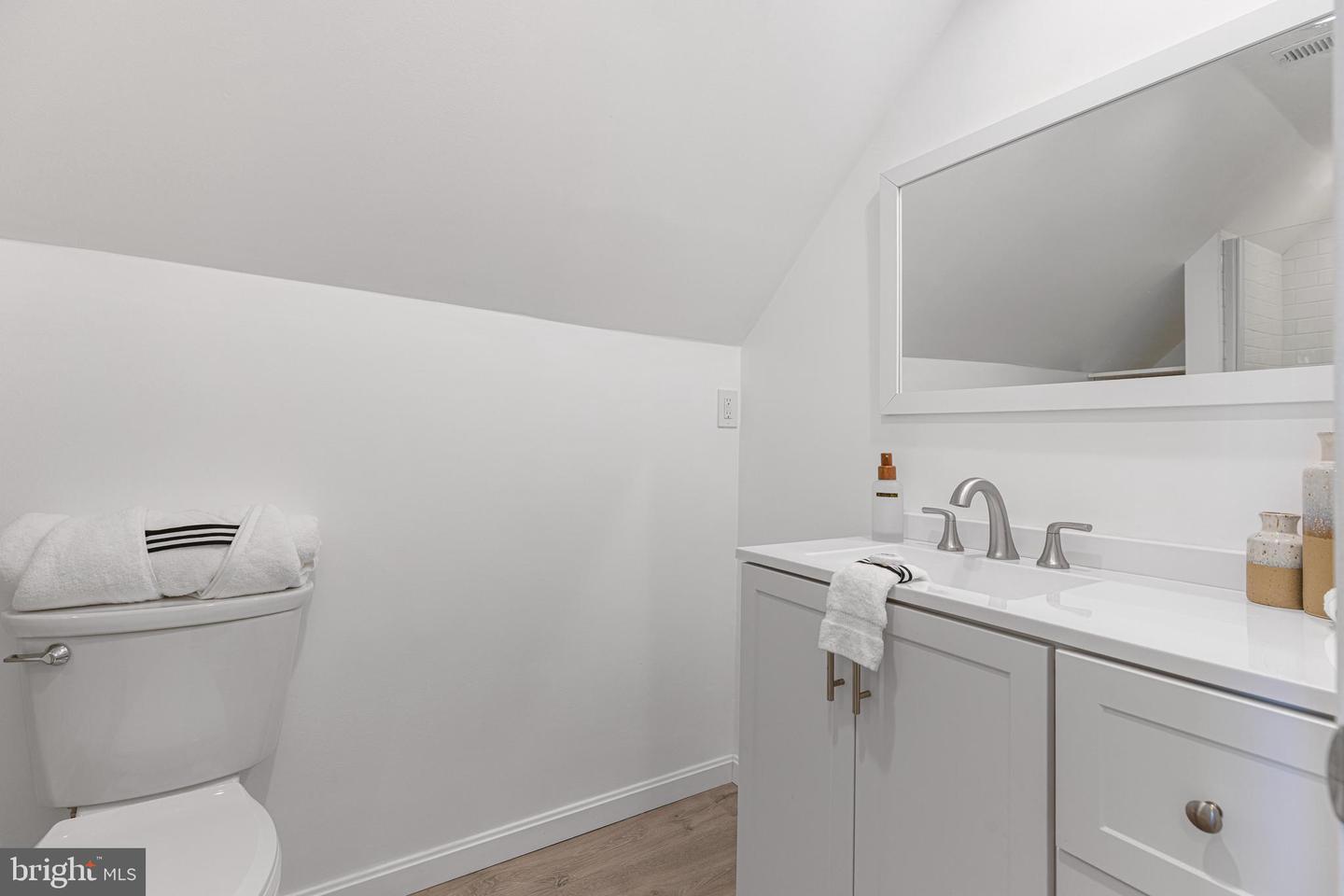 4214 PLAZA LN, FAIRFAX, Virginia 22033, 5 Bedrooms Bedrooms, ,3 BathroomsBathrooms,Residential,For sale,4214 PLAZA LN,VAFX2231400 MLS # VAFX2231400