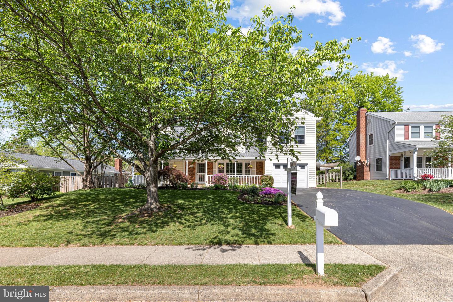 4214 PLAZA LN, FAIRFAX, Virginia 22033, 5 Bedrooms Bedrooms, ,3 BathroomsBathrooms,Residential,For sale,4214 PLAZA LN,VAFX2231400 MLS # VAFX2231400