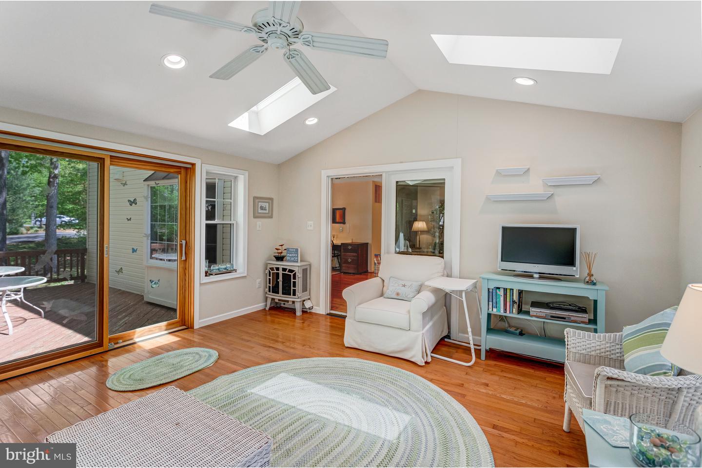 4306 BIRCH POND LN, FAIRFAX, Virginia 22033, 4 Bedrooms Bedrooms, ,3 BathroomsBathrooms,Residential,For sale,4306 BIRCH POND LN,VAFX2231422 MLS # VAFX2231422