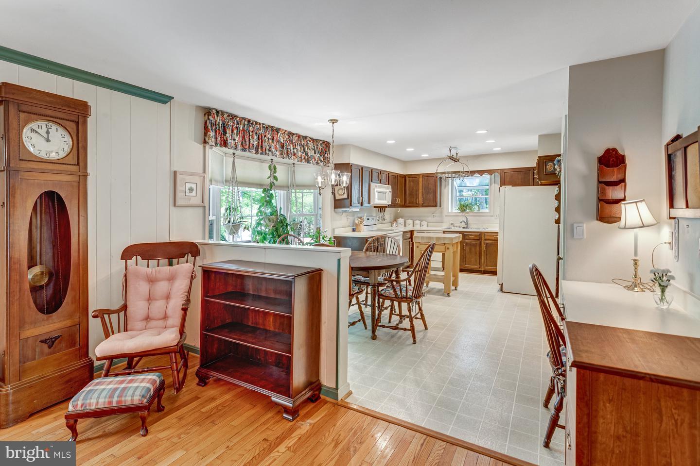4306 BIRCH POND LN, FAIRFAX, Virginia 22033, 4 Bedrooms Bedrooms, ,3 BathroomsBathrooms,Residential,For sale,4306 BIRCH POND LN,VAFX2231422 MLS # VAFX2231422
