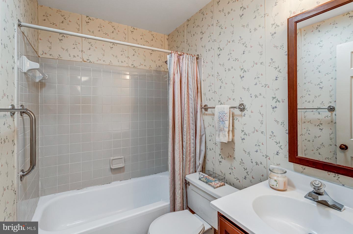 4306 BIRCH POND LN, FAIRFAX, Virginia 22033, 4 Bedrooms Bedrooms, ,3 BathroomsBathrooms,Residential,For sale,4306 BIRCH POND LN,VAFX2231422 MLS # VAFX2231422