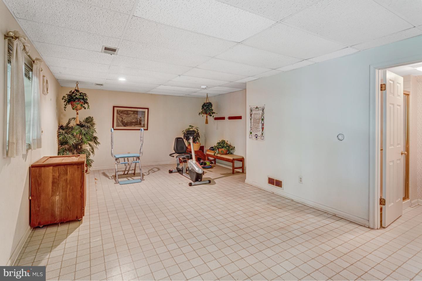 4306 BIRCH POND LN, FAIRFAX, Virginia 22033, 4 Bedrooms Bedrooms, ,3 BathroomsBathrooms,Residential,For sale,4306 BIRCH POND LN,VAFX2231422 MLS # VAFX2231422