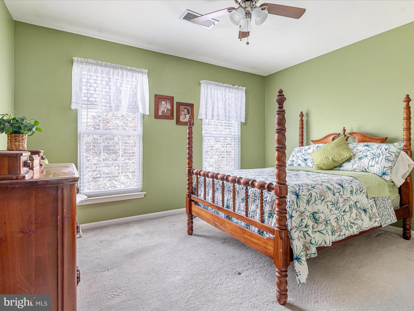 12119 TAMAR CT, BRISTOW, Virginia 20136, 4 Bedrooms Bedrooms, ,3 BathroomsBathrooms,Residential,For sale,12119 TAMAR CT,VAPW2090932 MLS # VAPW2090932