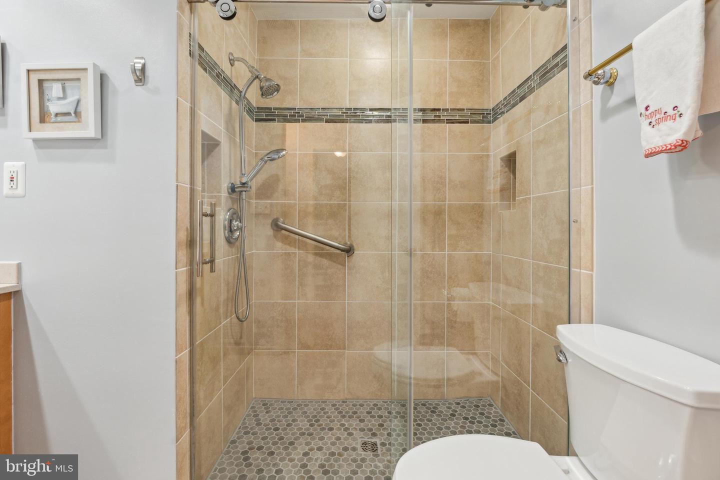 6028 BERWYND RD, FAIRFAX, Virginia 22030, 4 Bedrooms Bedrooms, ,3 BathroomsBathrooms,Residential,For sale,6028 BERWYND RD,VAFX2231450 MLS # VAFX2231450