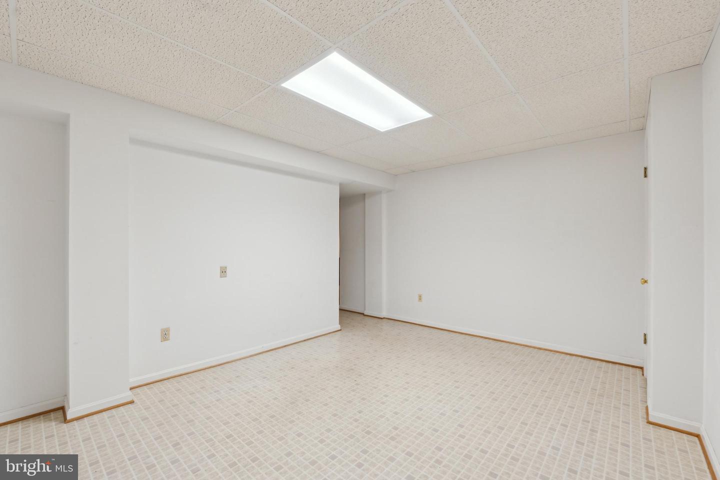 6028 BERWYND RD, FAIRFAX, Virginia 22030, 4 Bedrooms Bedrooms, ,3 BathroomsBathrooms,Residential,For sale,6028 BERWYND RD,VAFX2231450 MLS # VAFX2231450