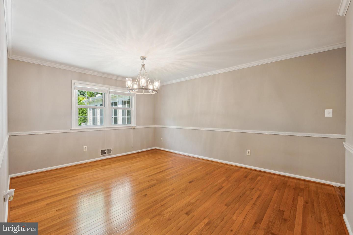 6028 BERWYND RD, FAIRFAX, Virginia 22030, 4 Bedrooms Bedrooms, ,3 BathroomsBathrooms,Residential,For sale,6028 BERWYND RD,VAFX2231450 MLS # VAFX2231450