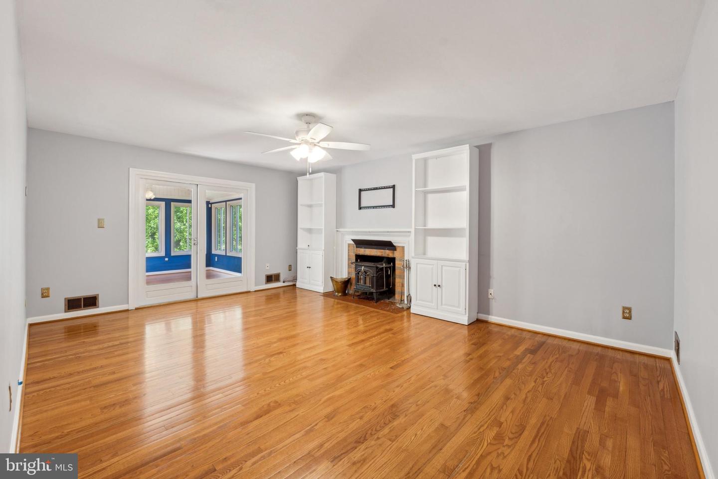 6028 BERWYND RD, FAIRFAX, Virginia 22030, 4 Bedrooms Bedrooms, ,3 BathroomsBathrooms,Residential,For sale,6028 BERWYND RD,VAFX2231450 MLS # VAFX2231450
