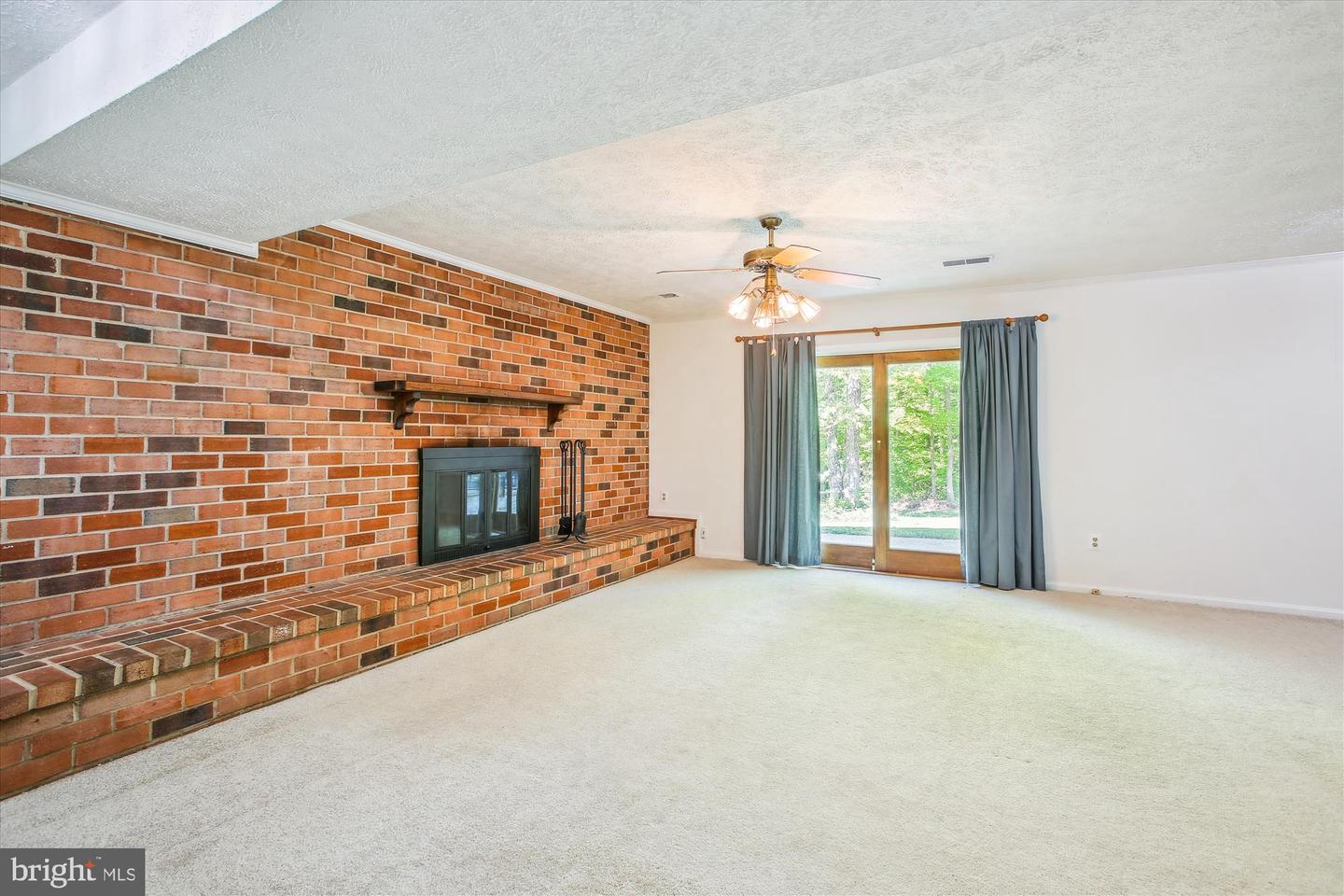 6961 CONSERVATION DR, SPRINGFIELD, Virginia 22153, 4 Bedrooms Bedrooms, ,3 BathroomsBathrooms,Residential,For sale,6961 CONSERVATION DR,VAFX2231462 MLS # VAFX2231462