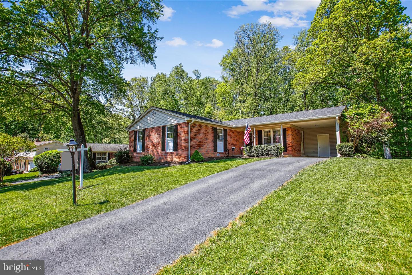 6961 CONSERVATION DR, SPRINGFIELD, Virginia 22153, 4 Bedrooms Bedrooms, ,3 BathroomsBathrooms,Residential,For sale,6961 CONSERVATION DR,VAFX2231462 MLS # VAFX2231462