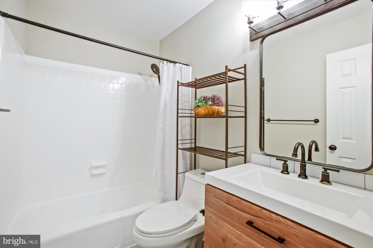 6961 CONSERVATION DR, SPRINGFIELD, Virginia 22153, 4 Bedrooms Bedrooms, ,3 BathroomsBathrooms,Residential,For sale,6961 CONSERVATION DR,VAFX2231462 MLS # VAFX2231462