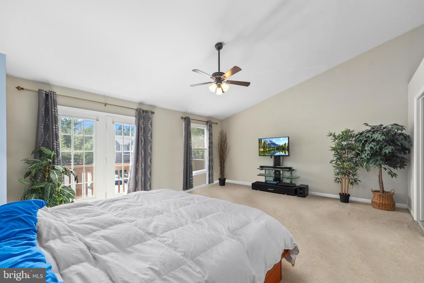 12593 KEMPSTON LN #14, WOODBRIDGE, Virginia 22192, 3 Bedrooms Bedrooms, ,2 BathroomsBathrooms,Residential,For sale,12593 KEMPSTON LN #14,VAPW2090994 MLS # VAPW2090994