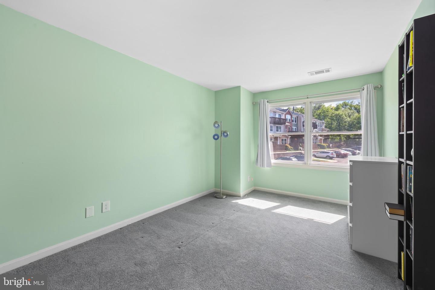 12593 KEMPSTON LN #14, WOODBRIDGE, Virginia 22192, 3 Bedrooms Bedrooms, ,2 BathroomsBathrooms,Residential,For sale,12593 KEMPSTON LN #14,VAPW2090994 MLS # VAPW2090994