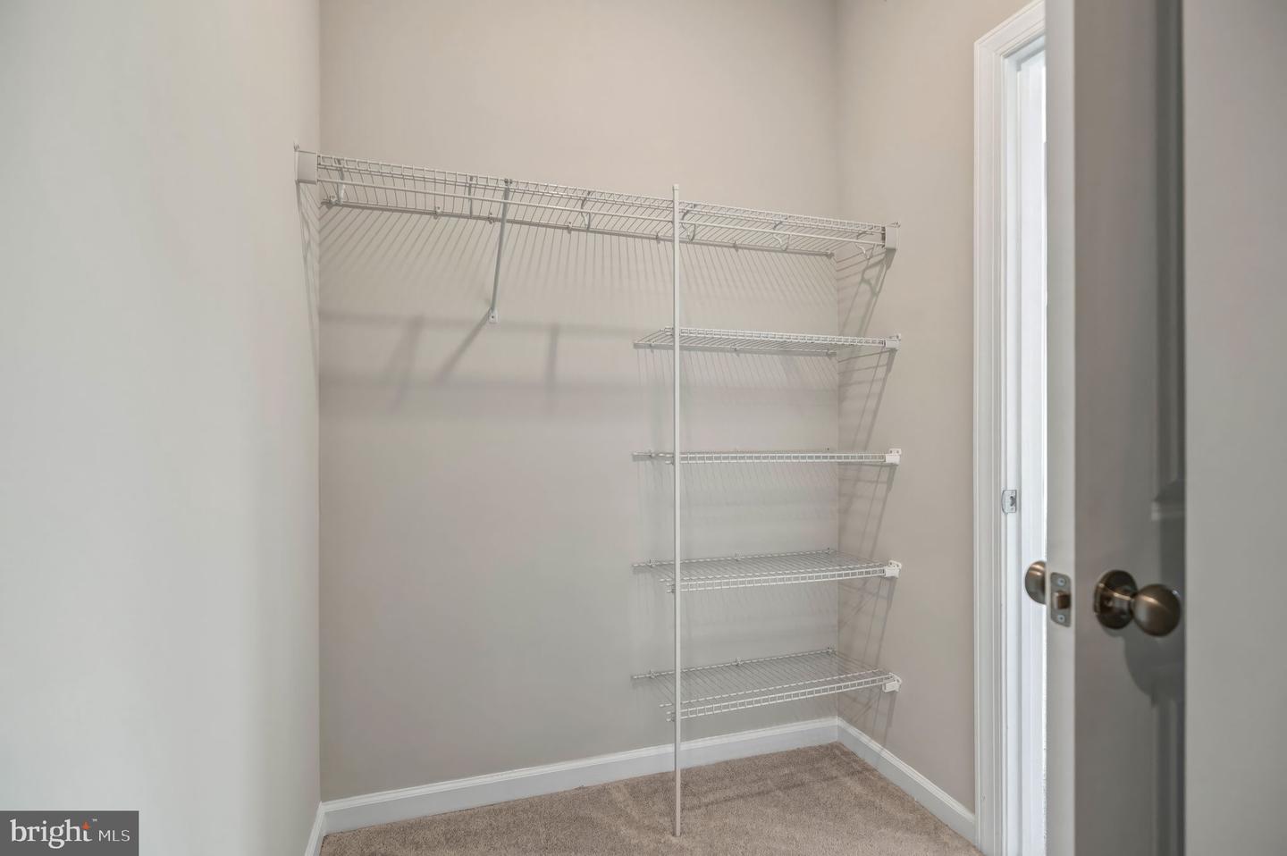 15500 SMOKE BOX WAY, WOODBRIDGE, Virginia 22191, 3 Bedrooms Bedrooms, ,2 BathroomsBathrooms,Residential,For sale,15500 SMOKE BOX WAY,VAPW2091000 MLS # VAPW2091000