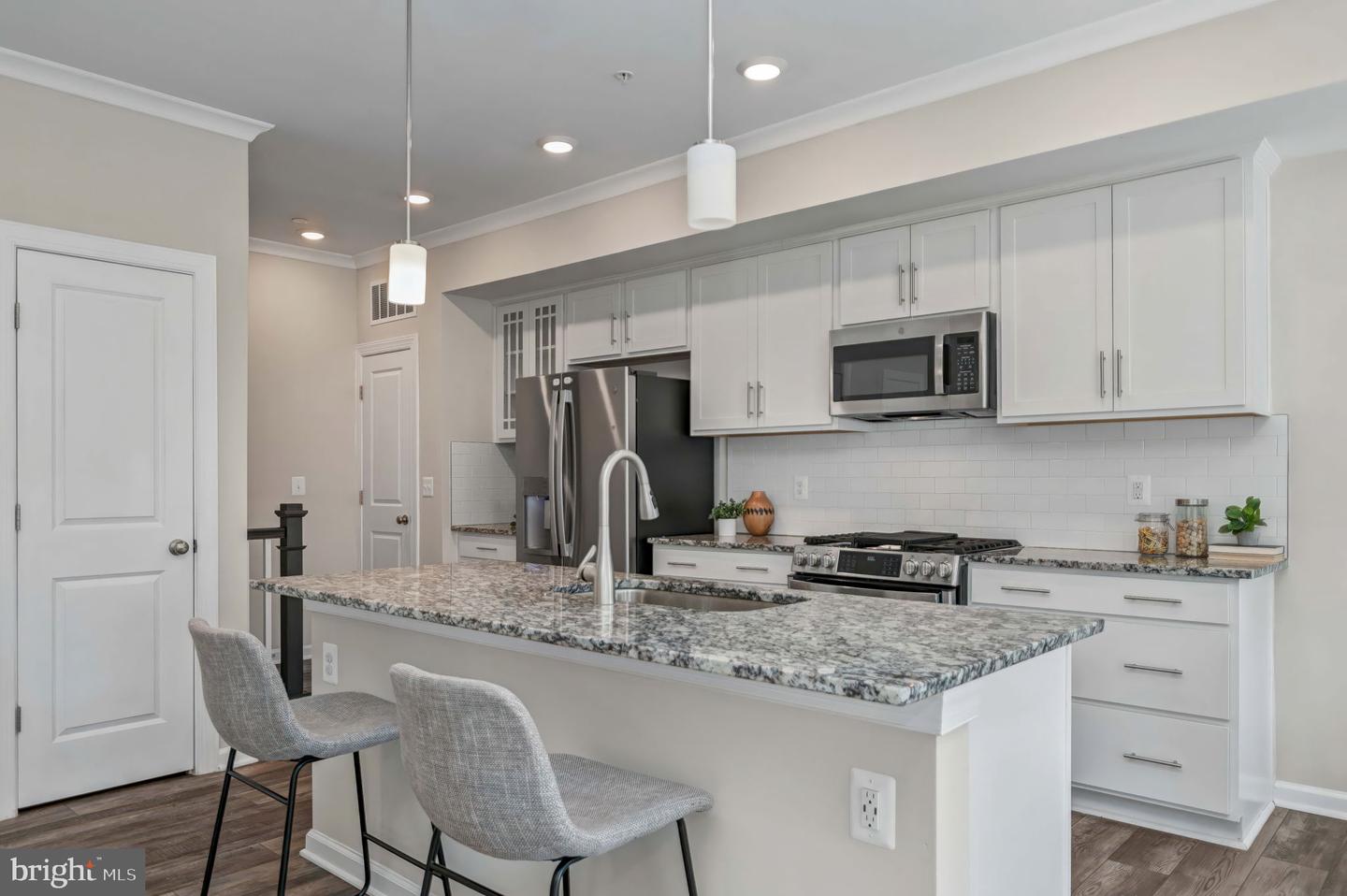 15500 SMOKE BOX WAY, WOODBRIDGE, Virginia 22191, 3 Bedrooms Bedrooms, ,2 BathroomsBathrooms,Residential,For sale,15500 SMOKE BOX WAY,VAPW2091000 MLS # VAPW2091000