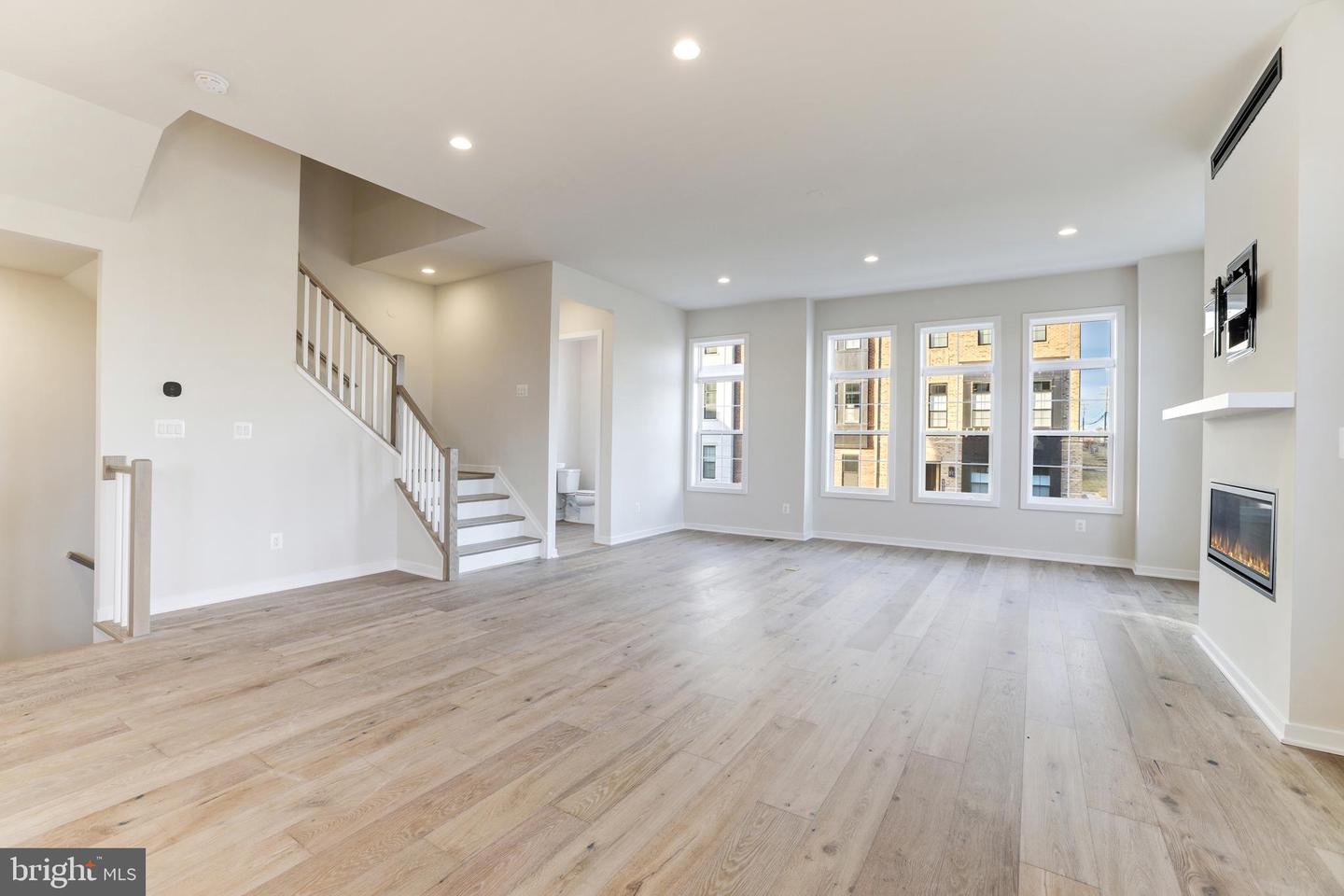 43920 LUDWELL FARM SQ, ASHBURN, Virginia 20147, 3 Bedrooms Bedrooms, ,3 BathroomsBathrooms,Residential,For sale,43920 LUDWELL FARM SQ,VALO2092782 MLS # VALO2092782
