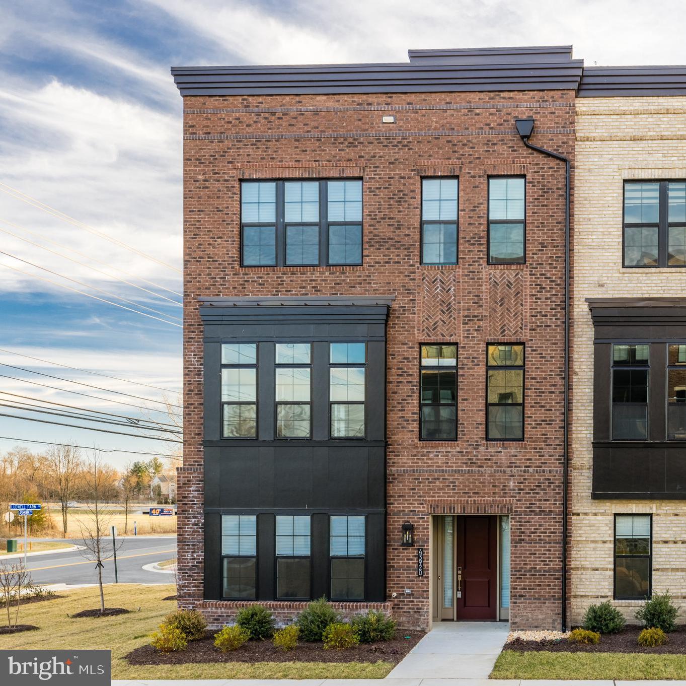 43920 LUDWELL FARM SQ, ASHBURN, Virginia 20147, 3 Bedrooms Bedrooms, ,3 BathroomsBathrooms,Residential,For sale,43920 LUDWELL FARM SQ,VALO2092782 MLS # VALO2092782
