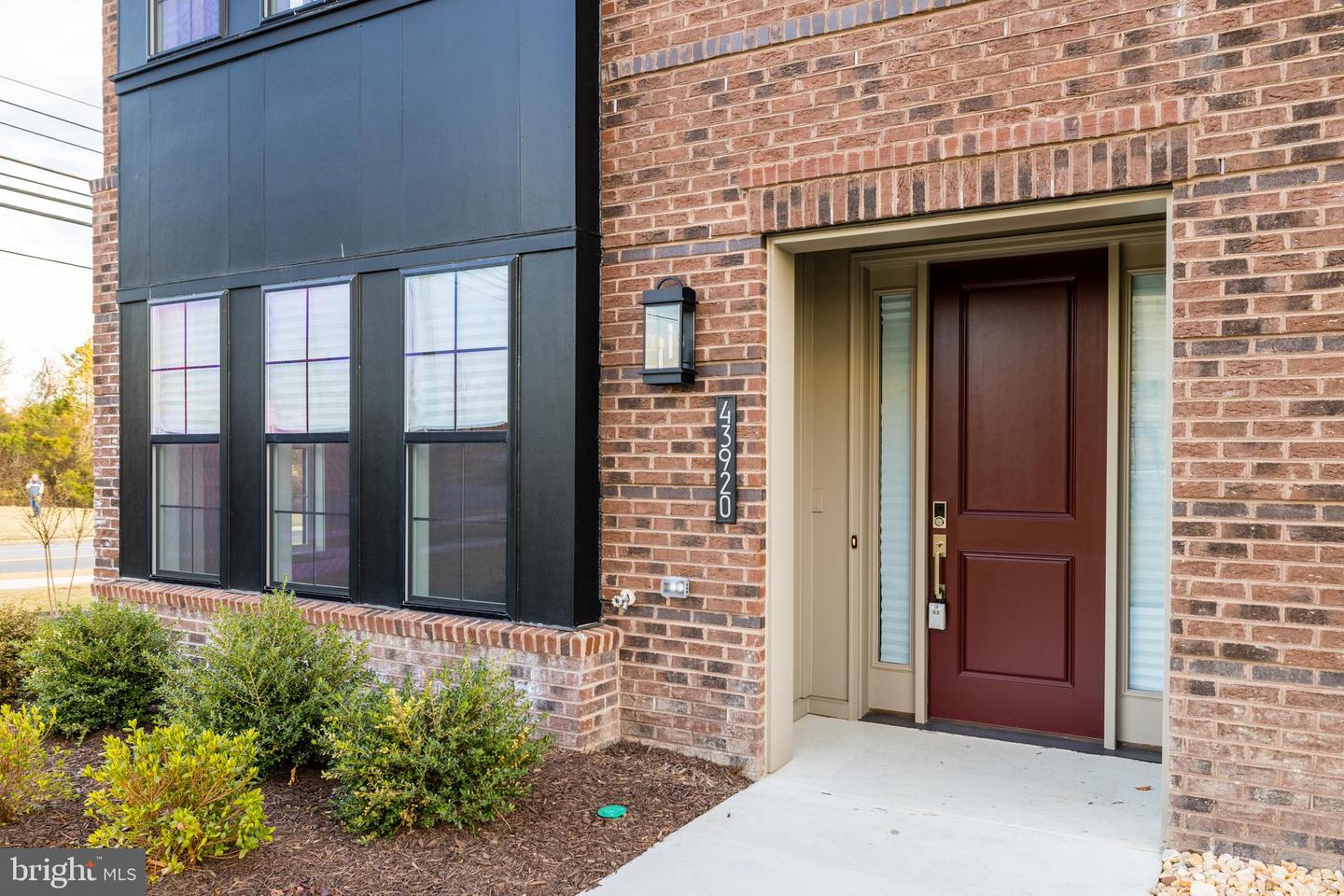 43920 LUDWELL FARM SQ, ASHBURN, Virginia 20147, 3 Bedrooms Bedrooms, ,3 BathroomsBathrooms,Residential,For sale,43920 LUDWELL FARM SQ,VALO2092782 MLS # VALO2092782