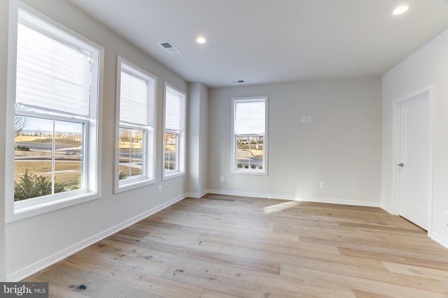 43920 LUDWELL FARM SQ, ASHBURN, Virginia 20147, 3 Bedrooms Bedrooms, ,3 BathroomsBathrooms,Residential,For sale,43920 LUDWELL FARM SQ,VALO2092782 MLS # VALO2092782