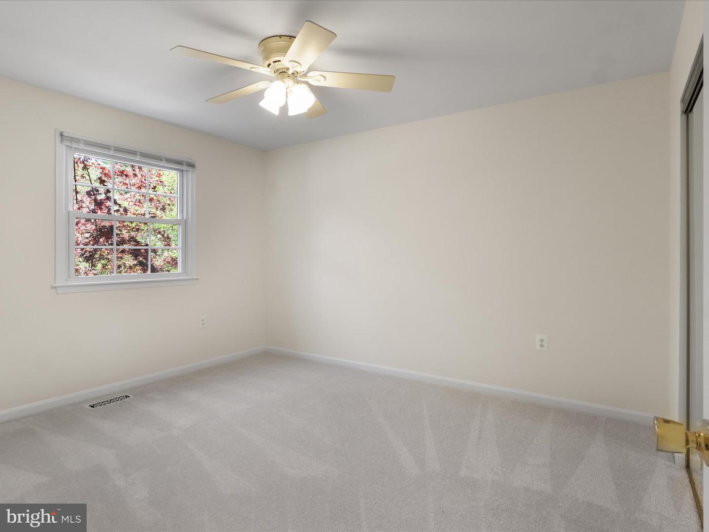 1034 MOOREFIELD CREEK RD SW, VIENNA, Virginia 22180, 3 Bedrooms Bedrooms, ,2 BathroomsBathrooms,Residential,For sale,1034 MOOREFIELD CREEK RD SW,VAFX2231624 MLS # VAFX2231624