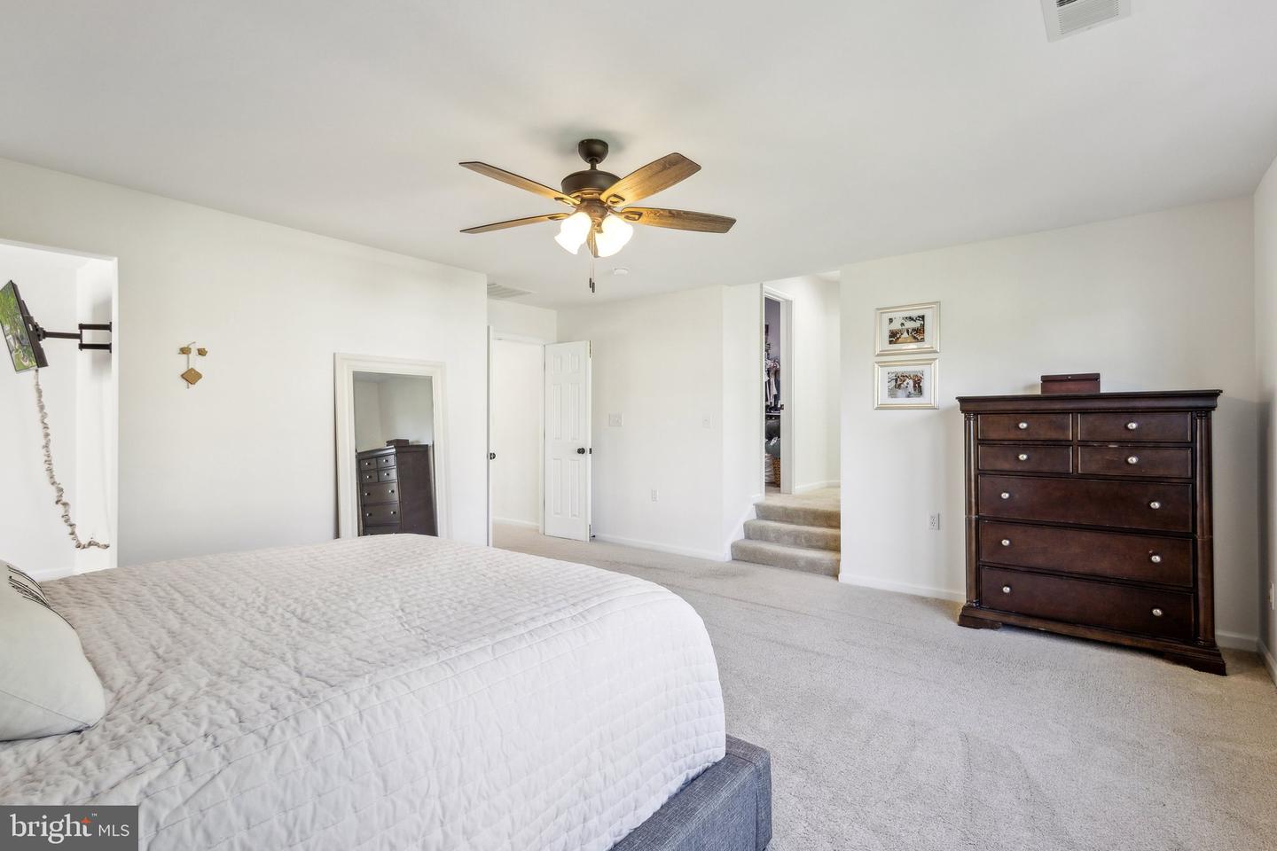 14272 SHARPSHINNED DR, GAINESVILLE, Virginia 20155, 4 Bedrooms Bedrooms, 11 Rooms Rooms,3 BathroomsBathrooms,Residential,For sale,14272 SHARPSHINNED DR,VAPW2091032 MLS # VAPW2091032