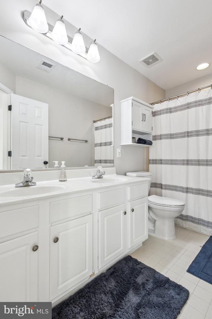 14272 SHARPSHINNED DR, GAINESVILLE, Virginia 20155, 4 Bedrooms Bedrooms, 11 Rooms Rooms,3 BathroomsBathrooms,Residential,For sale,14272 SHARPSHINNED DR,VAPW2091032 MLS # VAPW2091032