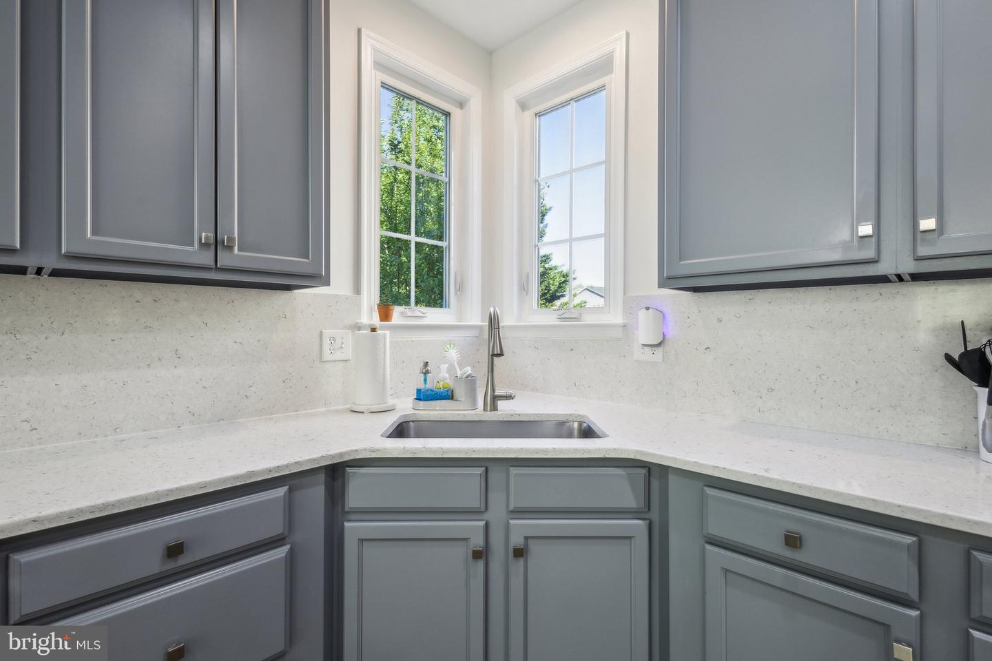 14272 SHARPSHINNED DR, GAINESVILLE, Virginia 20155, 4 Bedrooms Bedrooms, 11 Rooms Rooms,3 BathroomsBathrooms,Residential,For sale,14272 SHARPSHINNED DR,VAPW2091032 MLS # VAPW2091032