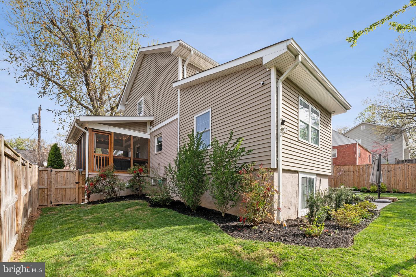 7225 TYLER AVE, FALLS CHURCH, Virginia 22042, 5 Bedrooms Bedrooms, ,3 BathroomsBathrooms,Residential,For sale,7225 TYLER AVE,VAFX2231778 MLS # VAFX2231778