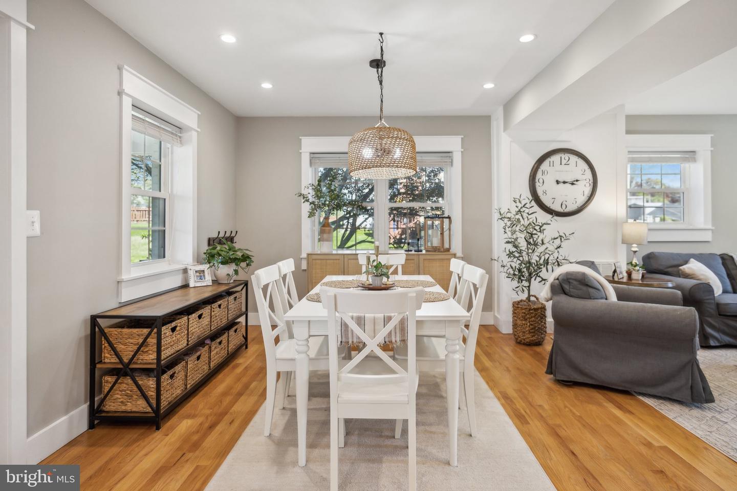 7225 TYLER AVE, FALLS CHURCH, Virginia 22042, 5 Bedrooms Bedrooms, ,3 BathroomsBathrooms,Residential,For sale,7225 TYLER AVE,VAFX2231778 MLS # VAFX2231778