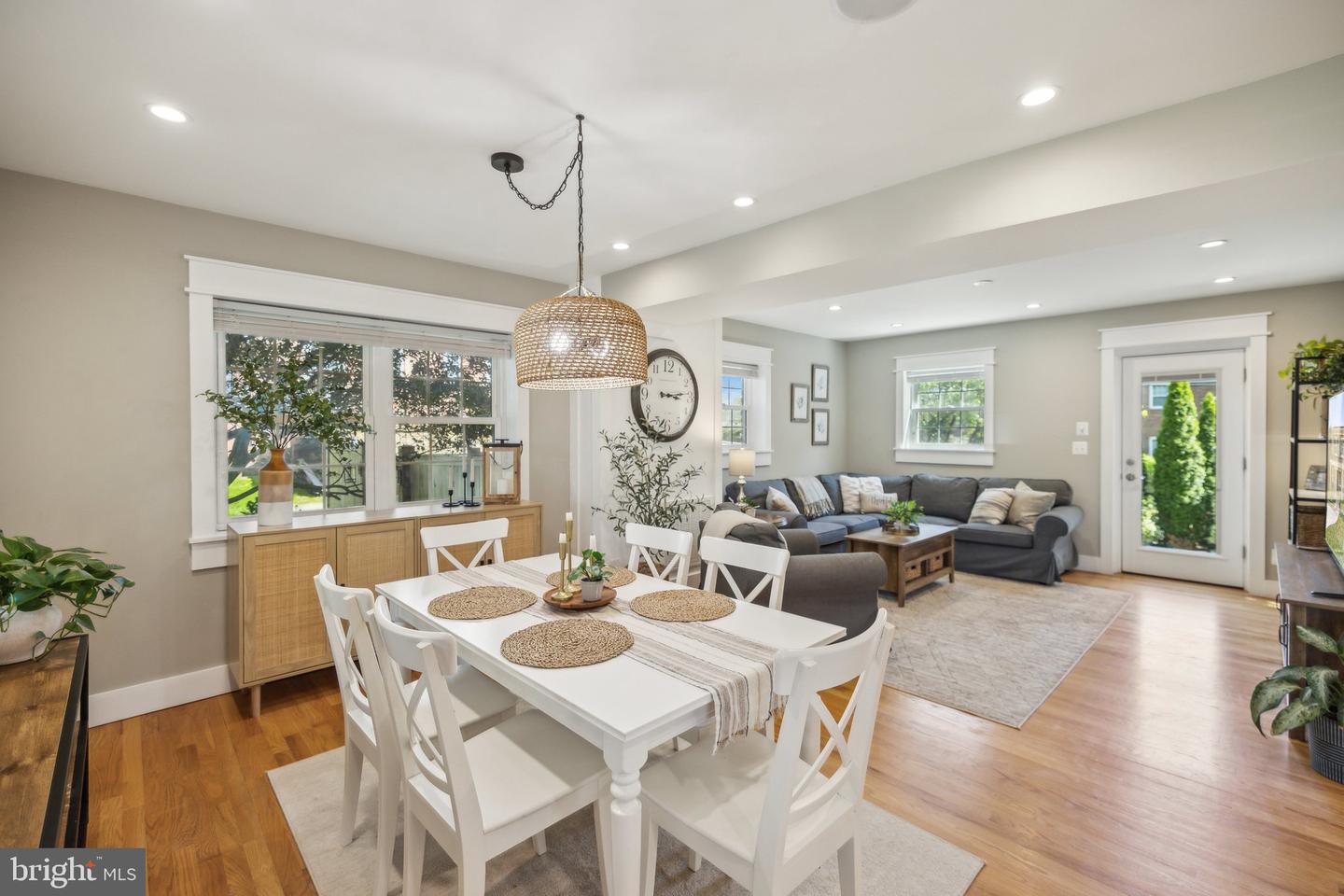7225 TYLER AVE, FALLS CHURCH, Virginia 22042, 5 Bedrooms Bedrooms, ,3 BathroomsBathrooms,Residential,For sale,7225 TYLER AVE,VAFX2231778 MLS # VAFX2231778