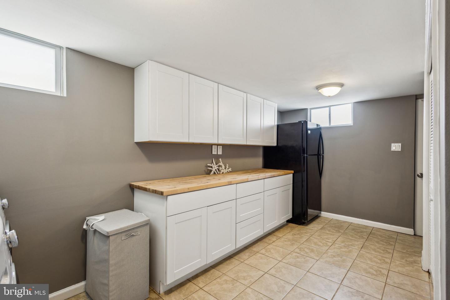 14709 DUNBAR LN, WOODBRIDGE, Virginia 22193, 4 Bedrooms Bedrooms, ,2 BathroomsBathrooms,Residential,For sale,14709 DUNBAR LN,VAPW2091108 MLS # VAPW2091108