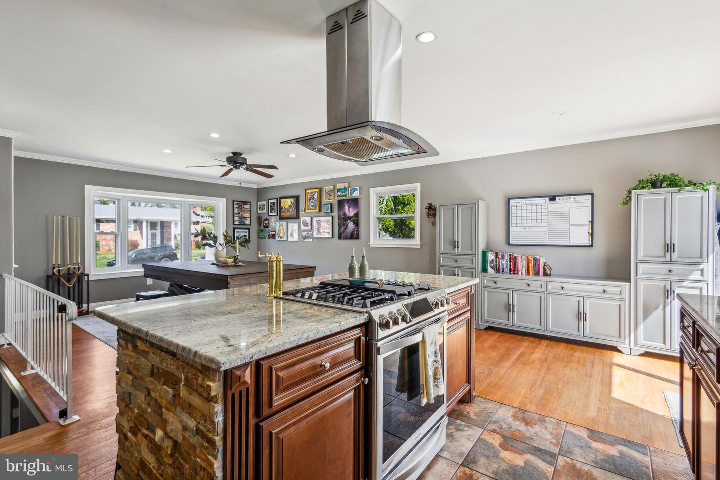 14709 DUNBAR LN, WOODBRIDGE, Virginia 22193, 4 Bedrooms Bedrooms, ,2 BathroomsBathrooms,Residential,For sale,14709 DUNBAR LN,VAPW2091108 MLS # VAPW2091108