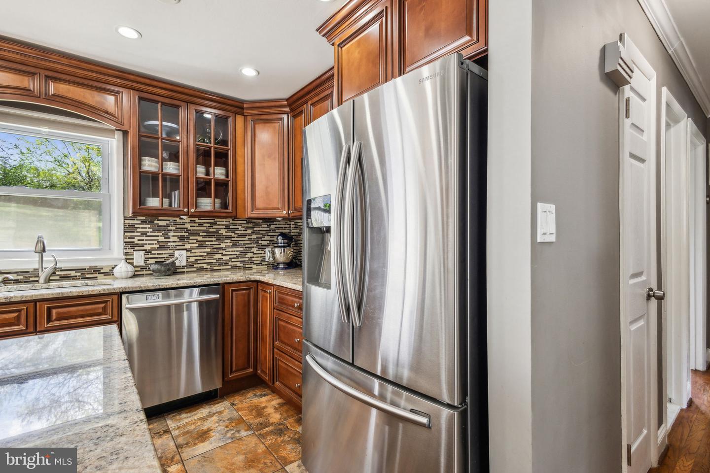 14709 DUNBAR LN, WOODBRIDGE, Virginia 22193, 4 Bedrooms Bedrooms, ,2 BathroomsBathrooms,Residential,For sale,14709 DUNBAR LN,VAPW2091108 MLS # VAPW2091108