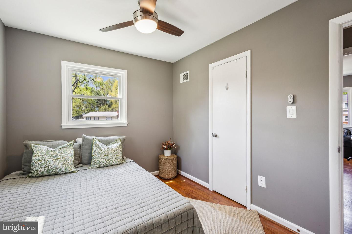14709 DUNBAR LN, WOODBRIDGE, Virginia 22193, 4 Bedrooms Bedrooms, ,2 BathroomsBathrooms,Residential,For sale,14709 DUNBAR LN,VAPW2091108 MLS # VAPW2091108