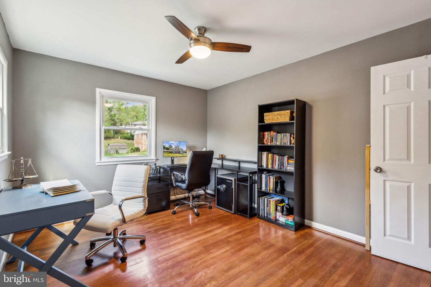 14709 DUNBAR LN, WOODBRIDGE, Virginia 22193, 4 Bedrooms Bedrooms, ,2 BathroomsBathrooms,Residential,For sale,14709 DUNBAR LN,VAPW2091108 MLS # VAPW2091108