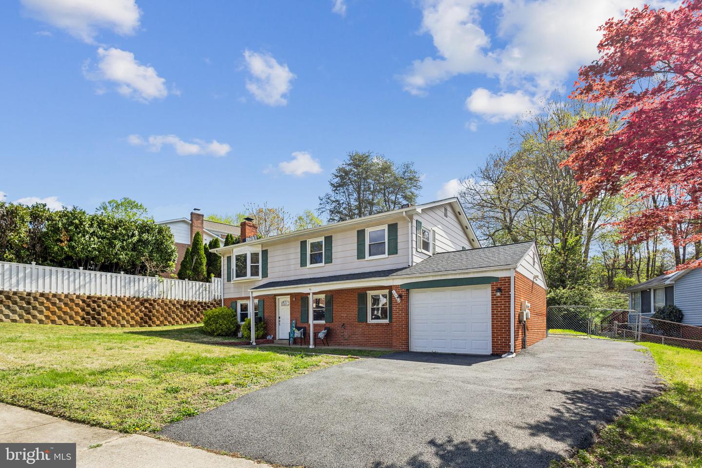 14709 DUNBAR LN, WOODBRIDGE, Virginia 22193, 4 Bedrooms Bedrooms, ,2 BathroomsBathrooms,Residential,For sale,14709 DUNBAR LN,VAPW2091108 MLS # VAPW2091108