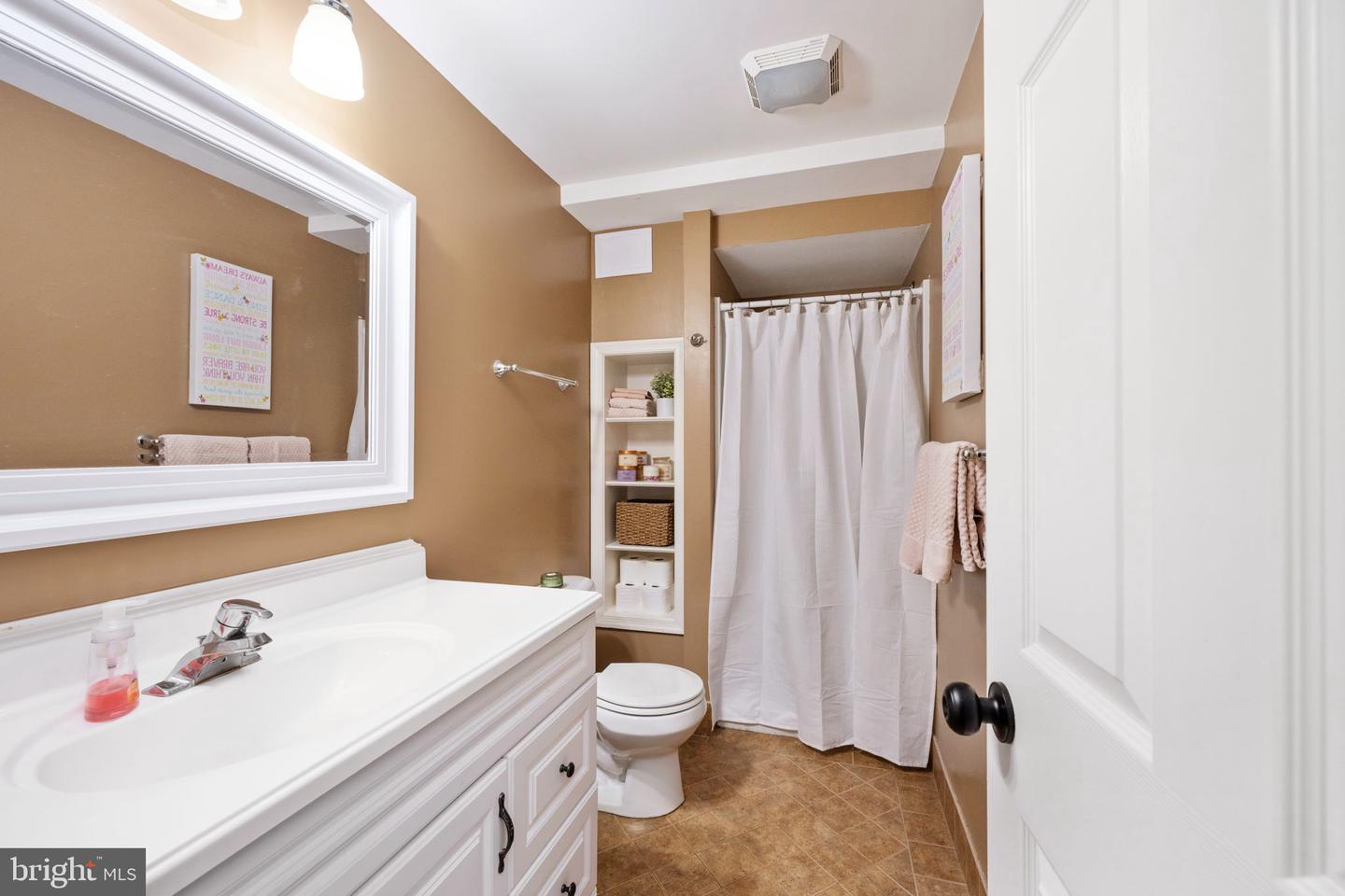 10005 CAIRN MOUNTAIN WAY, BRISTOW, Virginia 20136, 5 Bedrooms Bedrooms, ,3 BathroomsBathrooms,Residential,For sale,10005 CAIRN MOUNTAIN WAY,VAPW2091112 MLS # VAPW2091112