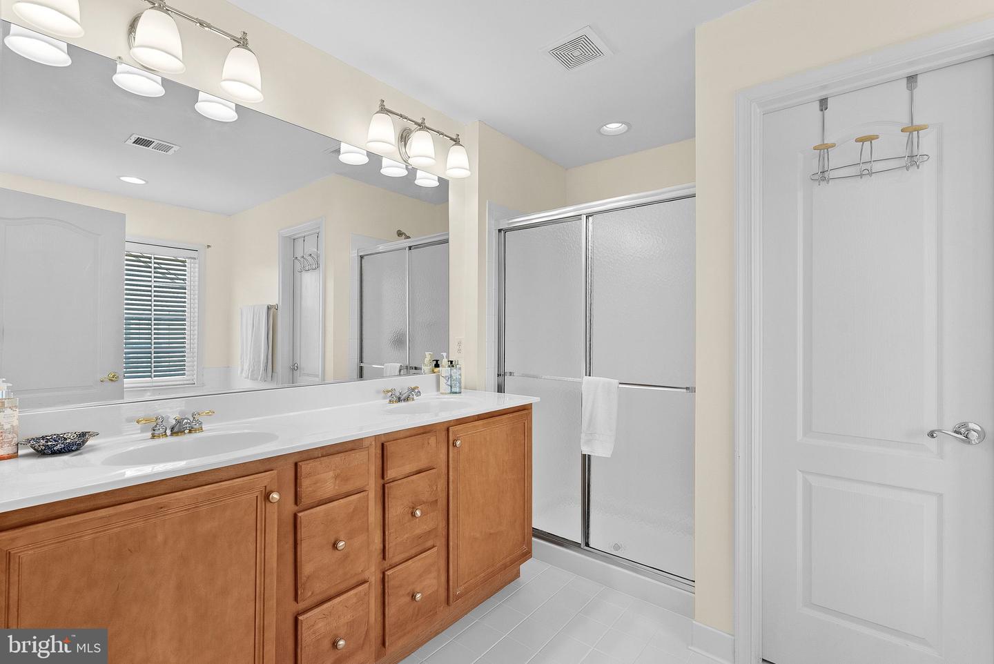 22034 STONE HOLLOW DR, BROADLANDS, Virginia 20148, 5 Bedrooms Bedrooms, ,3 BathroomsBathrooms,Residential,For sale,22034 STONE HOLLOW DR,VALO2092916 MLS # VALO2092916