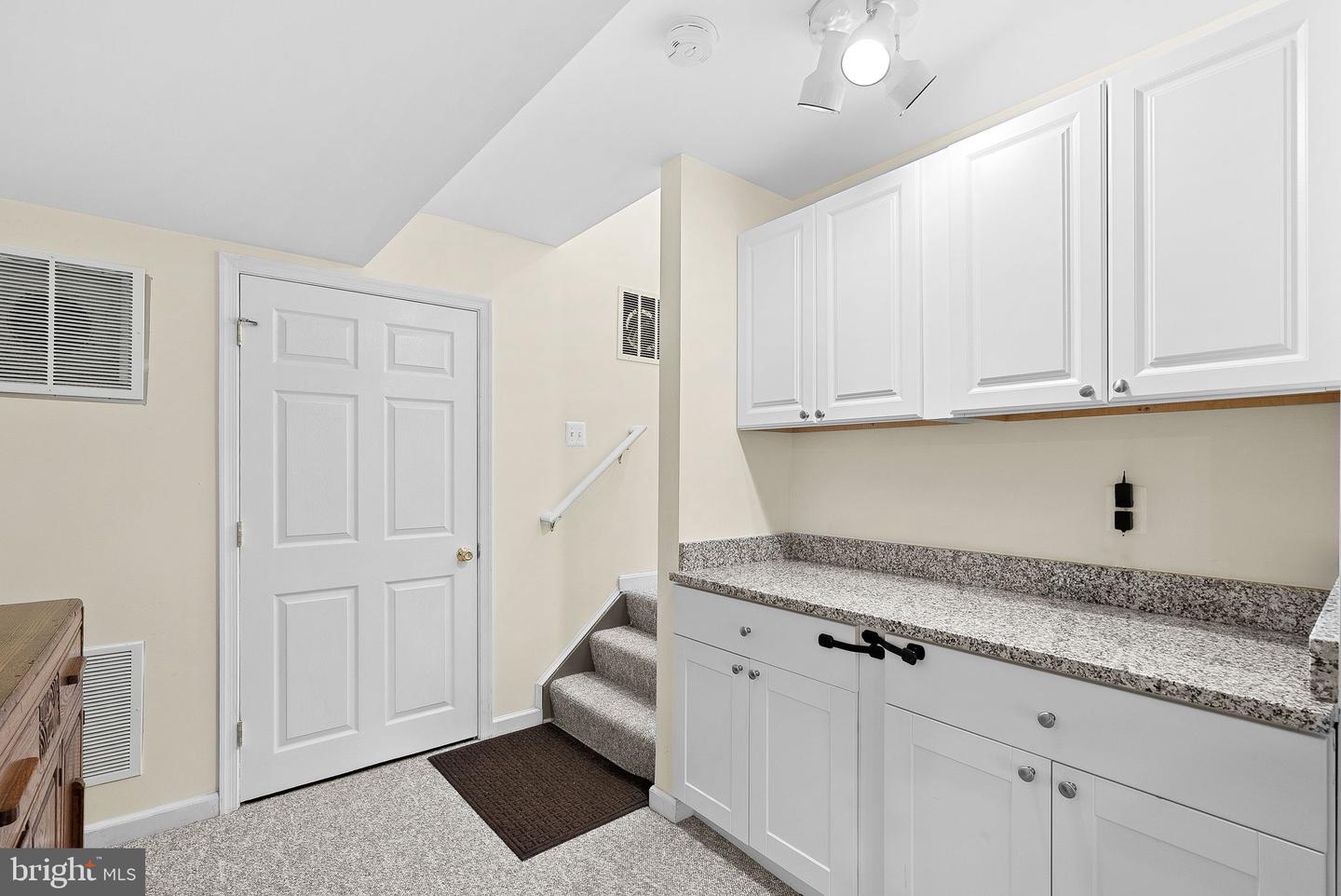 22034 STONE HOLLOW DR, BROADLANDS, Virginia 20148, 5 Bedrooms Bedrooms, ,3 BathroomsBathrooms,Residential,For sale,22034 STONE HOLLOW DR,VALO2092916 MLS # VALO2092916