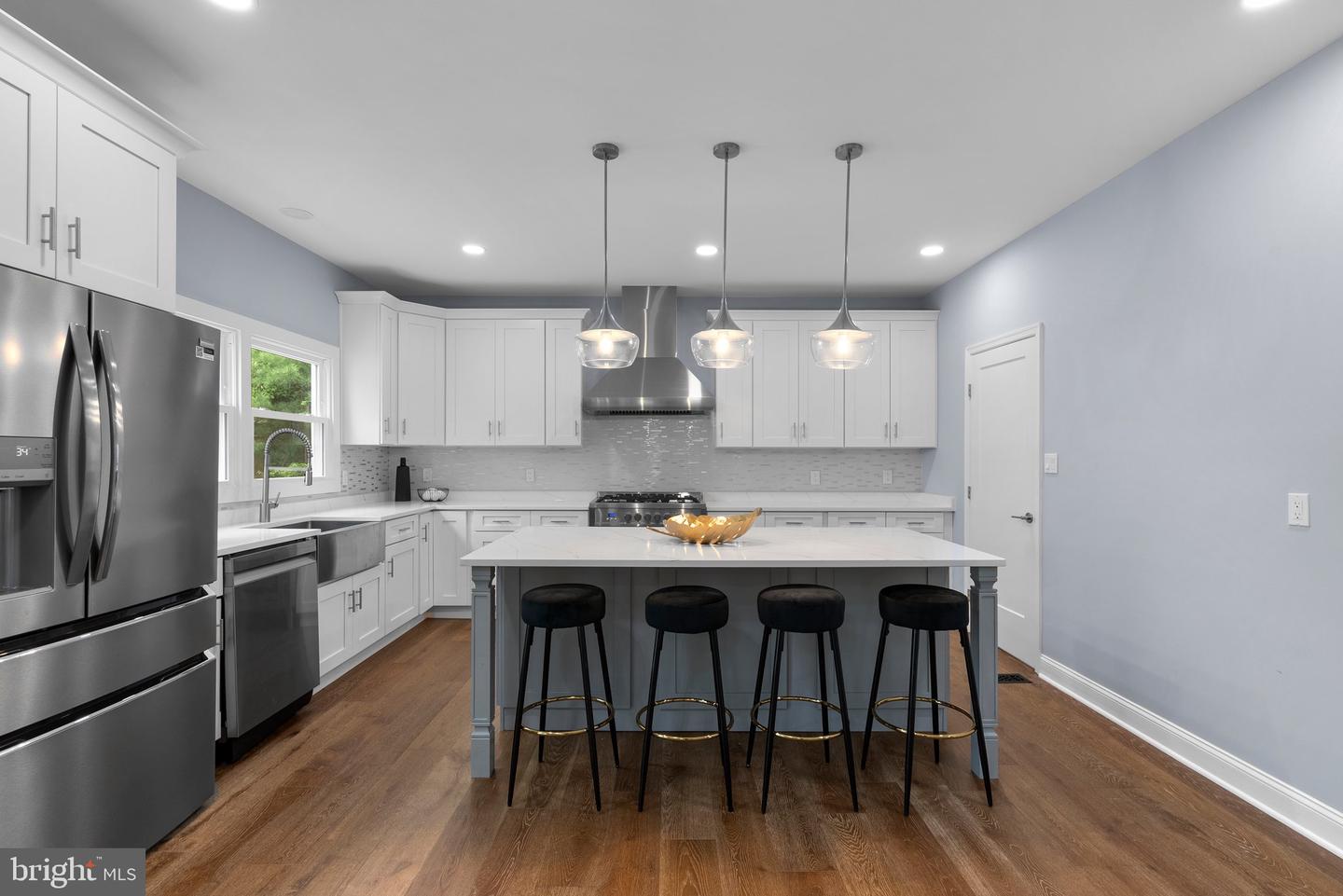 2924 HUNTER RD, FAIRFAX, Virginia 22031, 5 Bedrooms Bedrooms, ,4 BathroomsBathrooms,Residential,For sale,2924 HUNTER RD,VAFX2232024 MLS # VAFX2232024