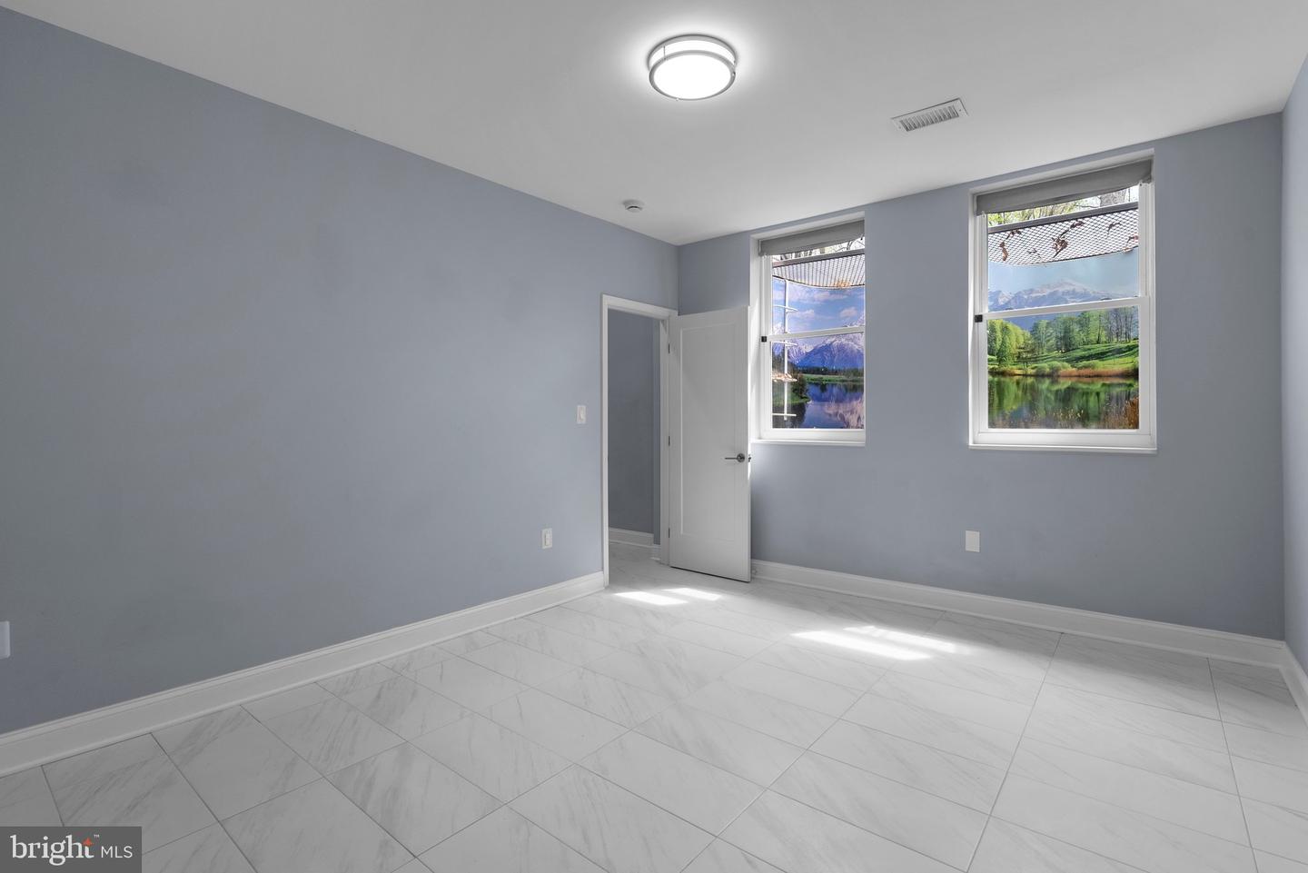 2924 HUNTER RD, FAIRFAX, Virginia 22031, 5 Bedrooms Bedrooms, ,4 BathroomsBathrooms,Residential,For sale,2924 HUNTER RD,VAFX2232024 MLS # VAFX2232024