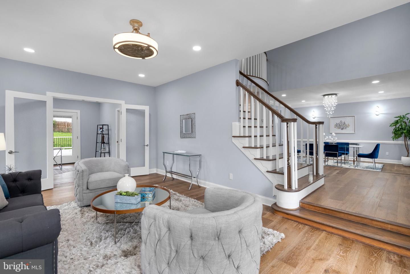 2924 HUNTER RD, FAIRFAX, Virginia 22031, 5 Bedrooms Bedrooms, ,4 BathroomsBathrooms,Residential,For sale,2924 HUNTER RD,VAFX2232024 MLS # VAFX2232024